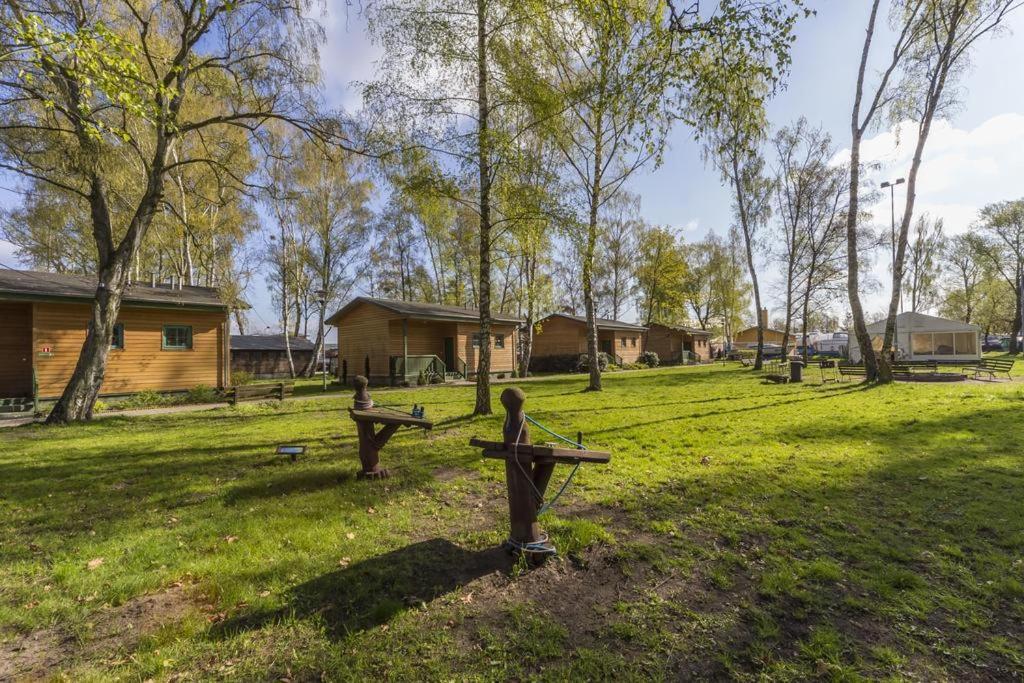 Centrum Zeglarskie Domki Kempingowe Szczecin Eksteriør bilde