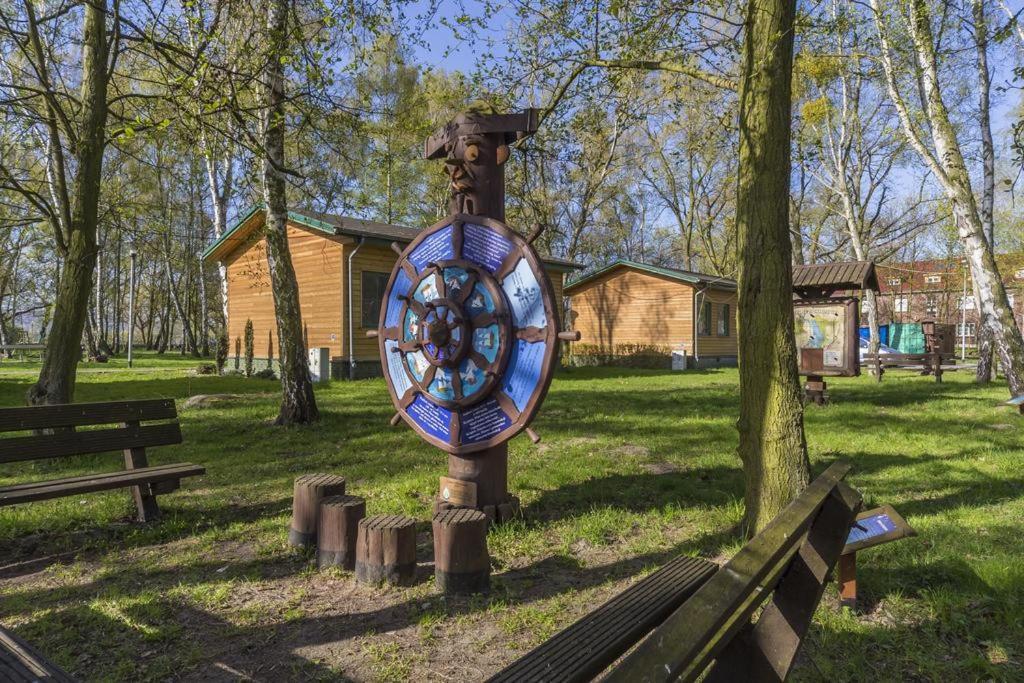 Centrum Zeglarskie Domki Kempingowe Szczecin Eksteriør bilde