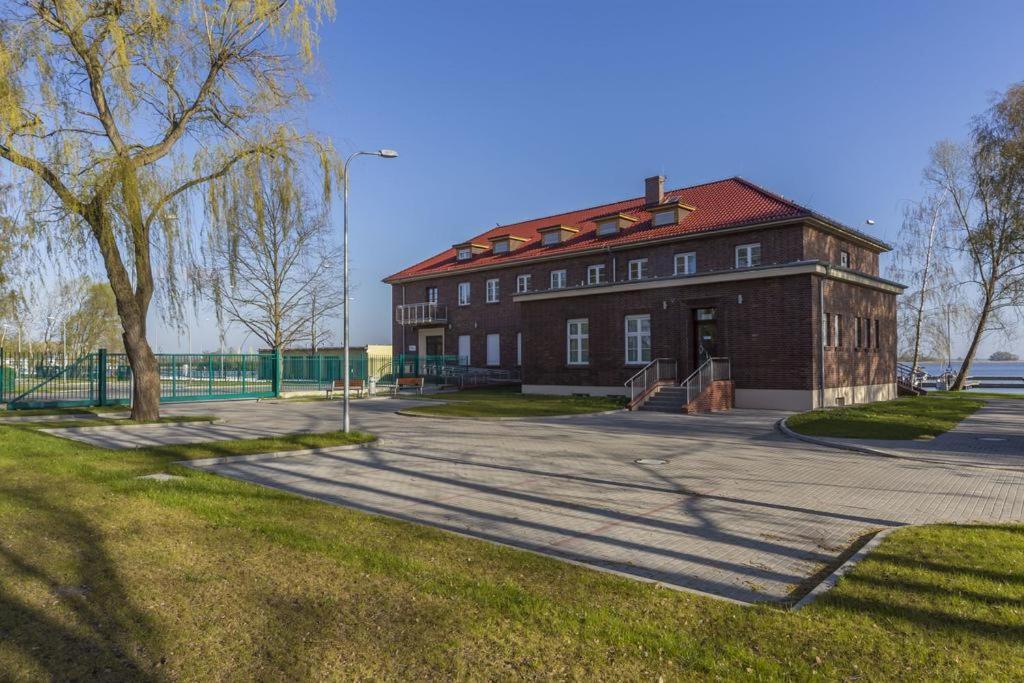 Centrum Zeglarskie Domki Kempingowe Szczecin Eksteriør bilde